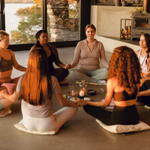 Aromaterapia, Psicologia Simbólica e Consciência Feminina: Práticas Integrativas para o Fortalecimento do Autoamor e da Saúde Integral da Mulher