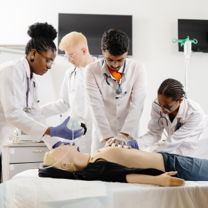 Teórico-Prático de Suporte Avançado de Vida: com ênfase em prática simulada